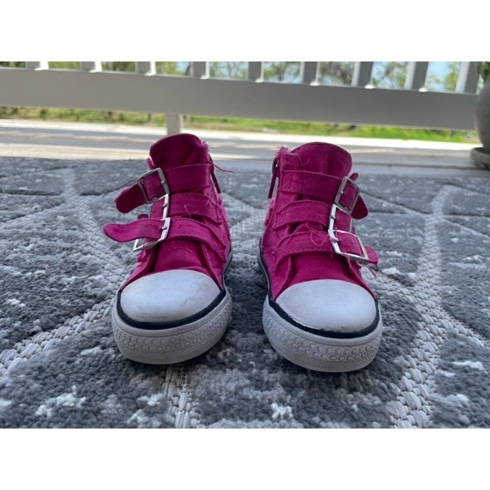 Girls Shoes - Picture 2 of 7